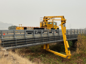 Yellow Aspen A 40 Bridge Inspection Unit 